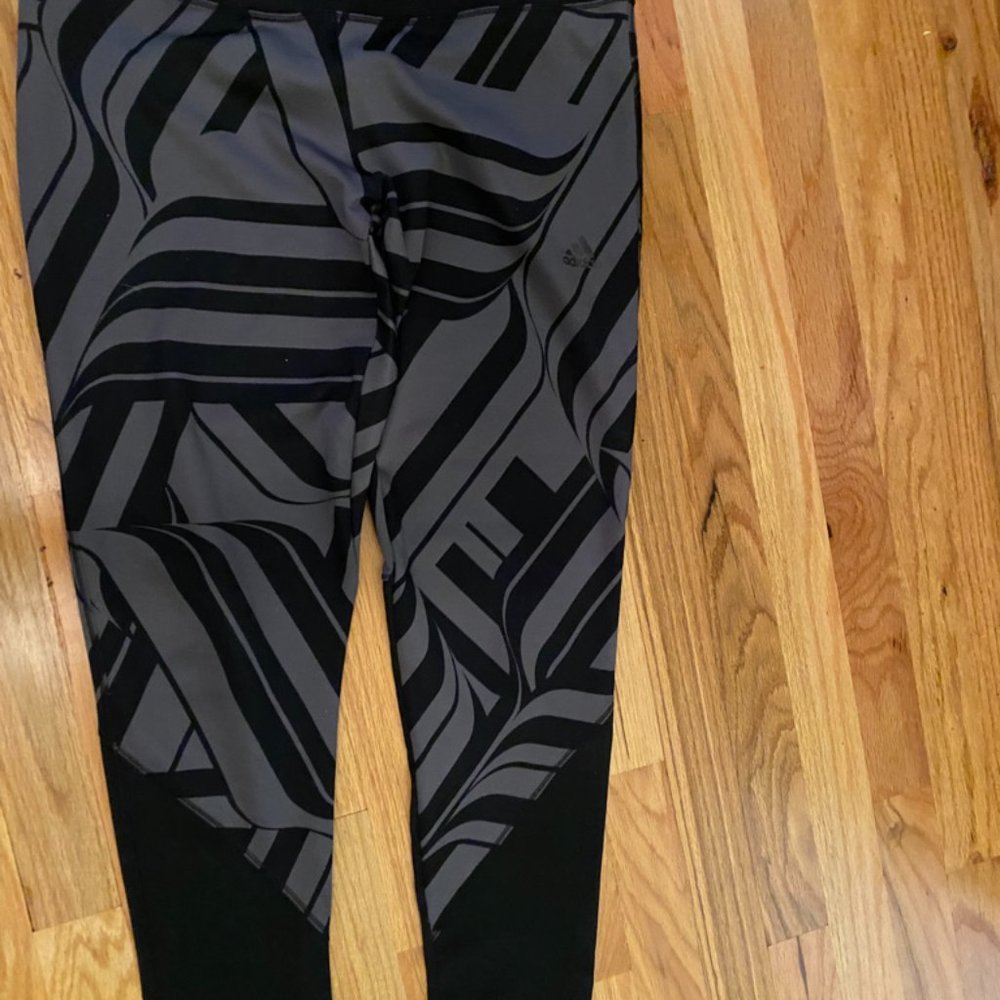 Adidas Leggings **Like New**